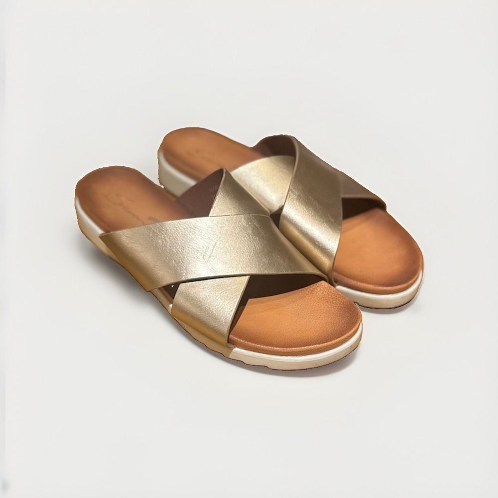 Seven7 Jade Metallic Gold Crisscross Slide Sandals Womens 9 Platform Sporty Luxe